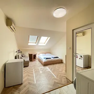  Apartment City-centre 1